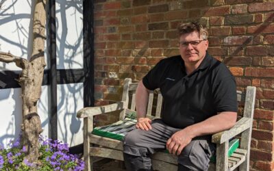 Now everyone can treat their own wasp nest like a pro!